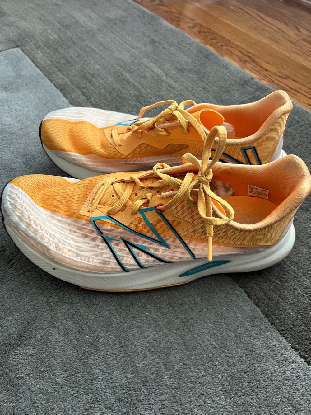 New Balance Mens size 12 Fuel Cell Running Sneakers
